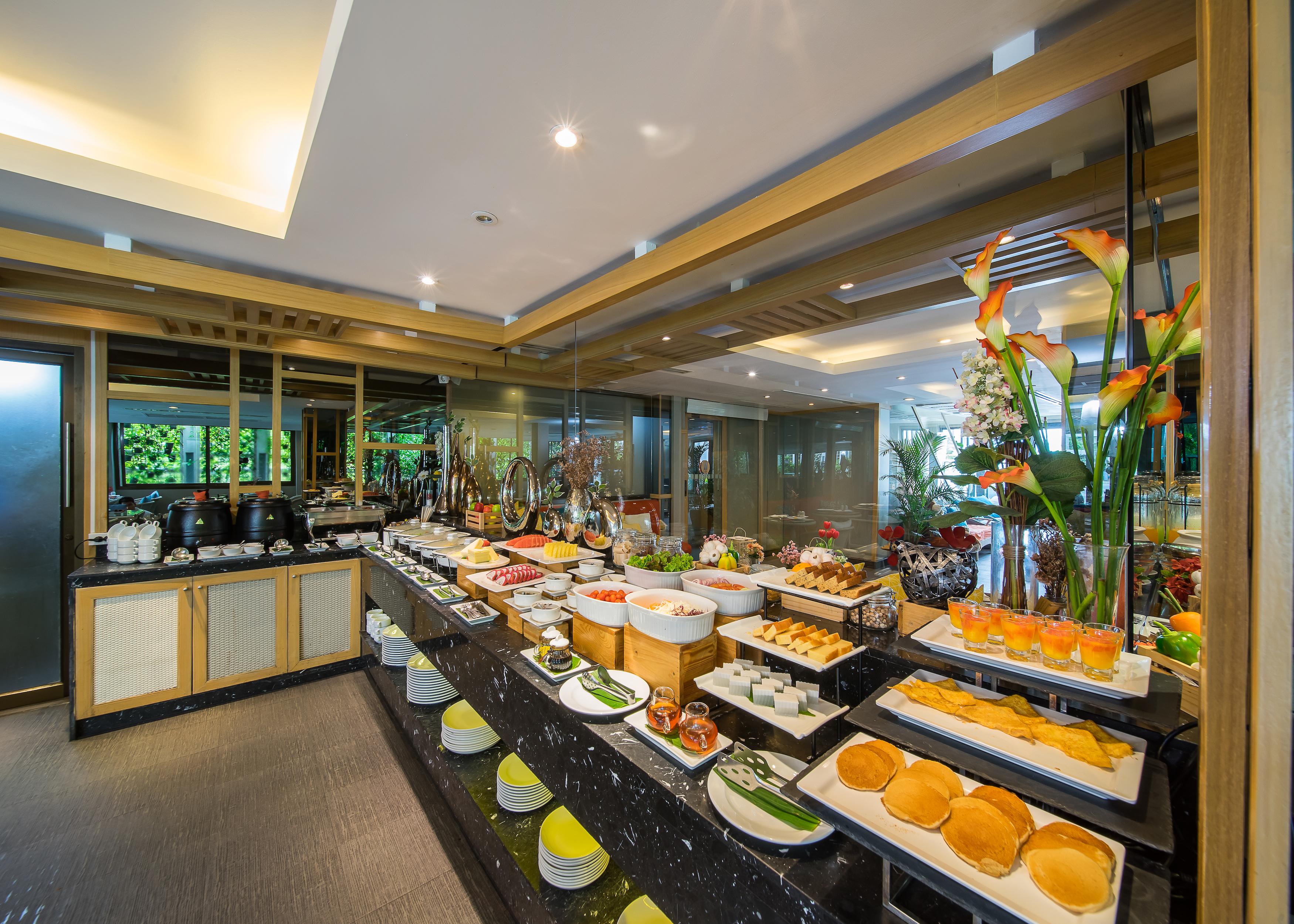 The Rock Hua Hin Beachfront Spa Resort Екстер'єр фото