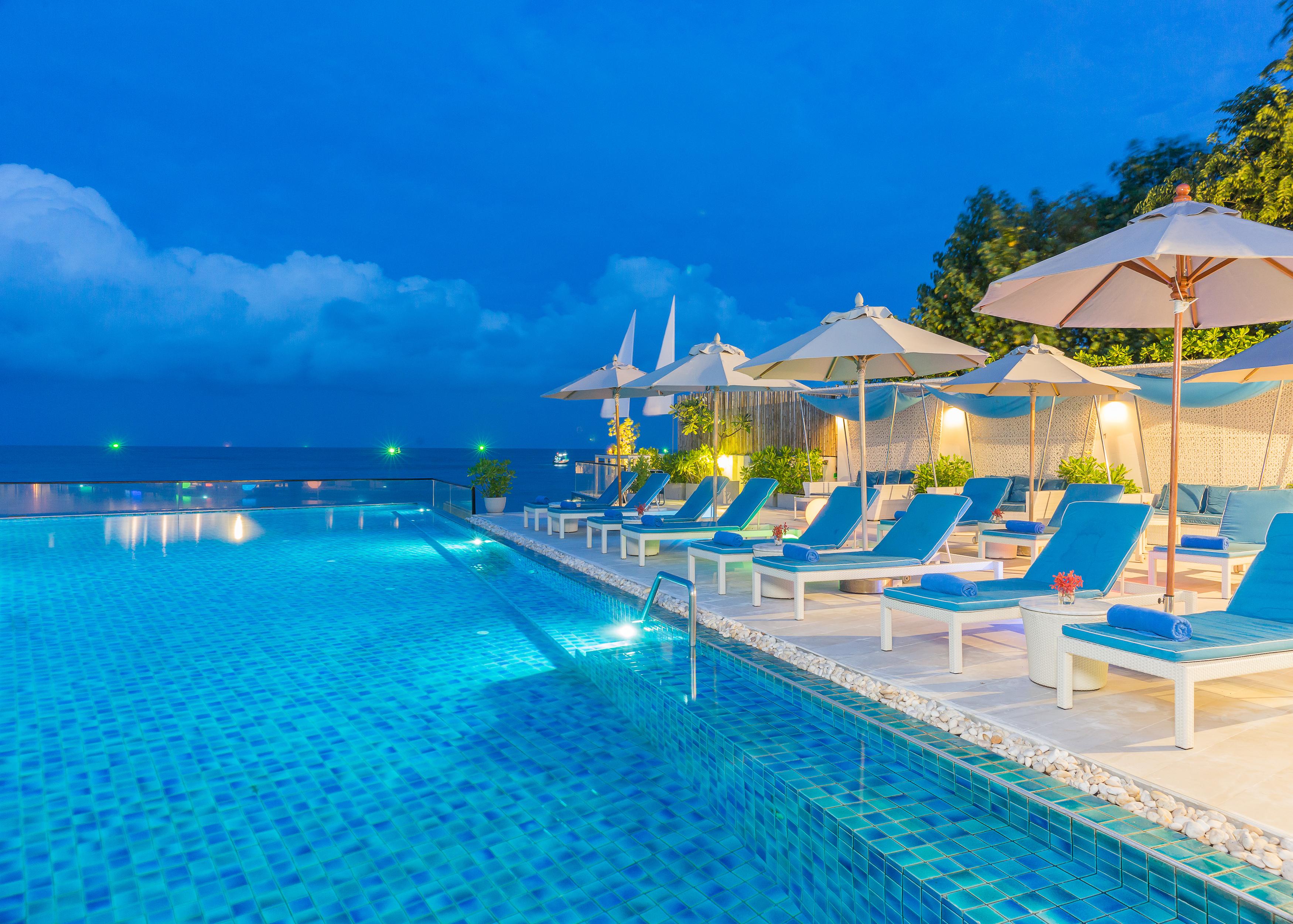 The Rock Hua Hin Beachfront Spa Resort Екстер'єр фото