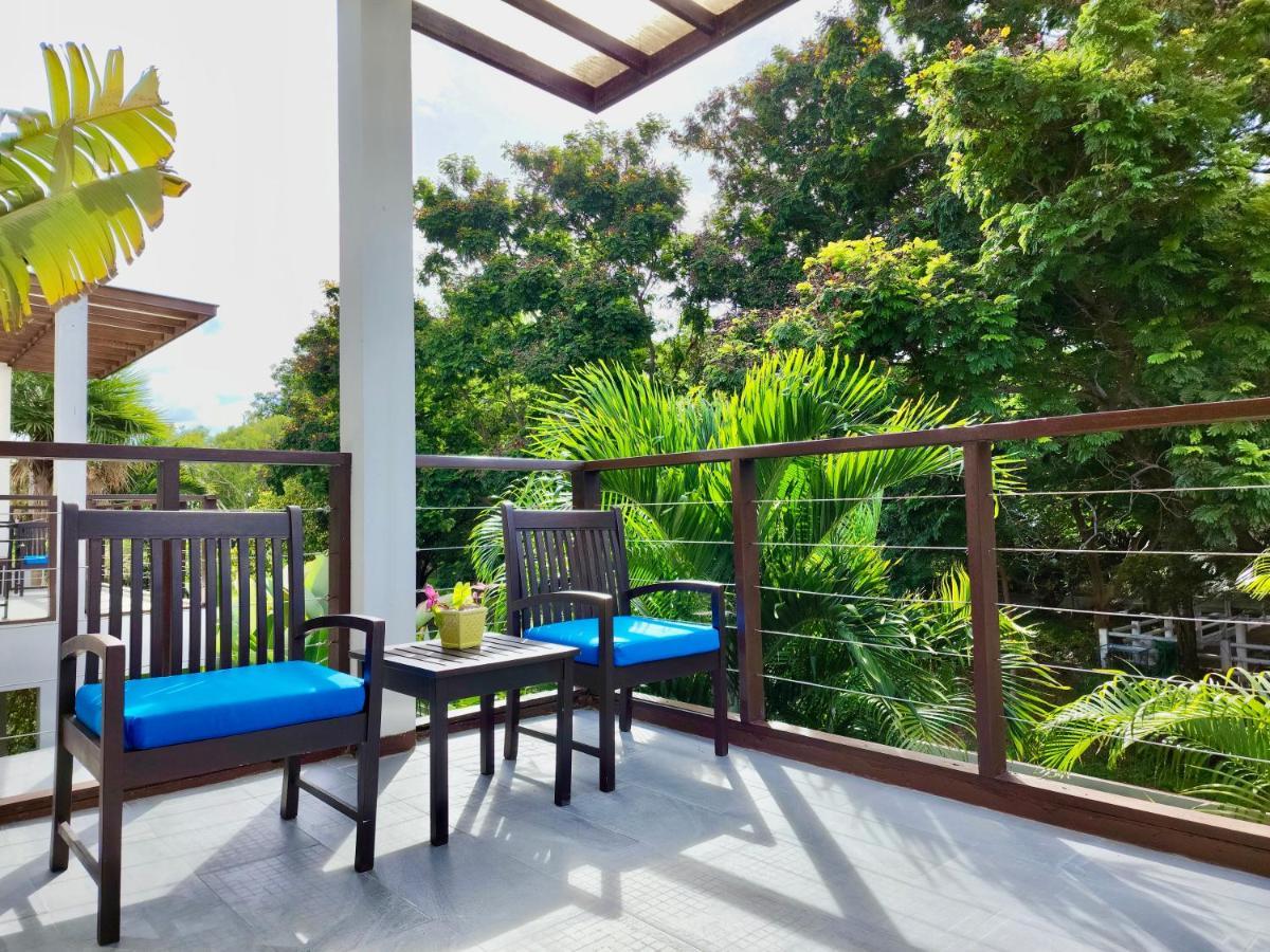 The Rock Hua Hin Beachfront Spa Resort Екстер'єр фото