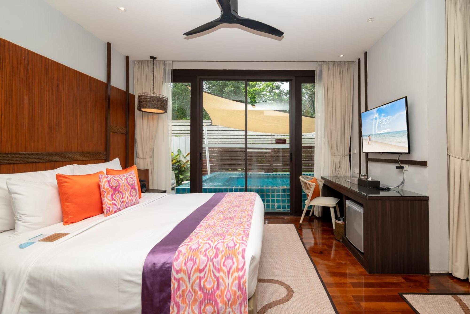 The Rock Hua Hin Beachfront Spa Resort Екстер'єр фото