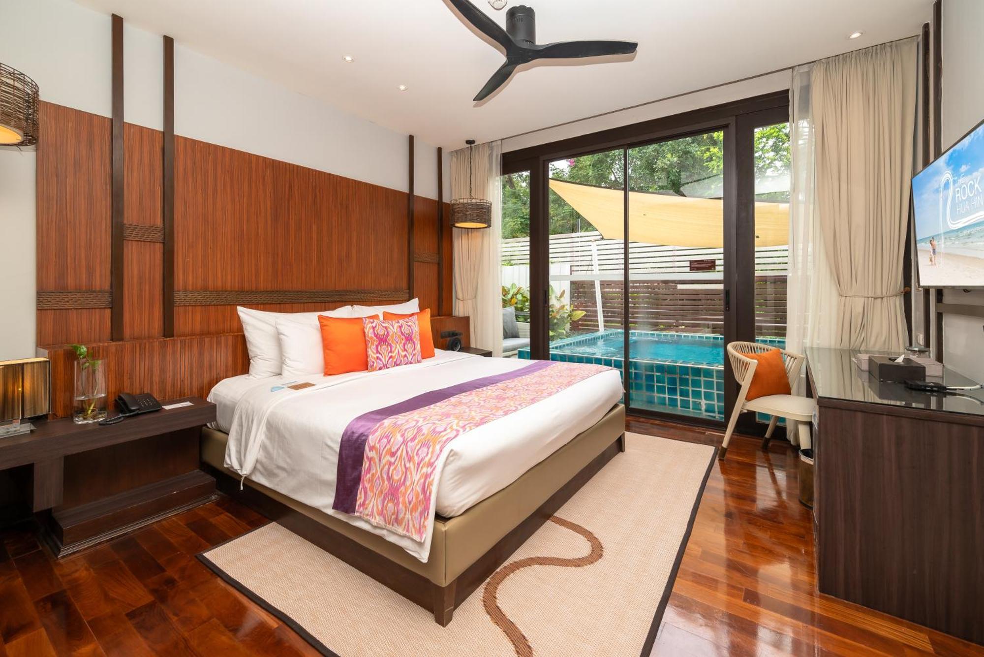 The Rock Hua Hin Beachfront Spa Resort Екстер'єр фото