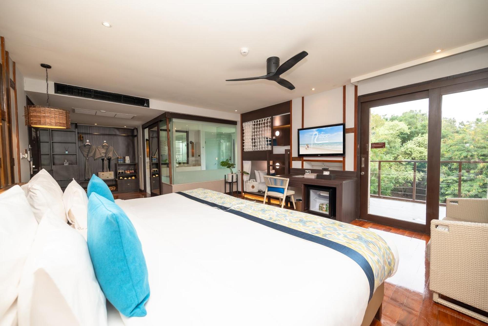 The Rock Hua Hin Beachfront Spa Resort Екстер'єр фото