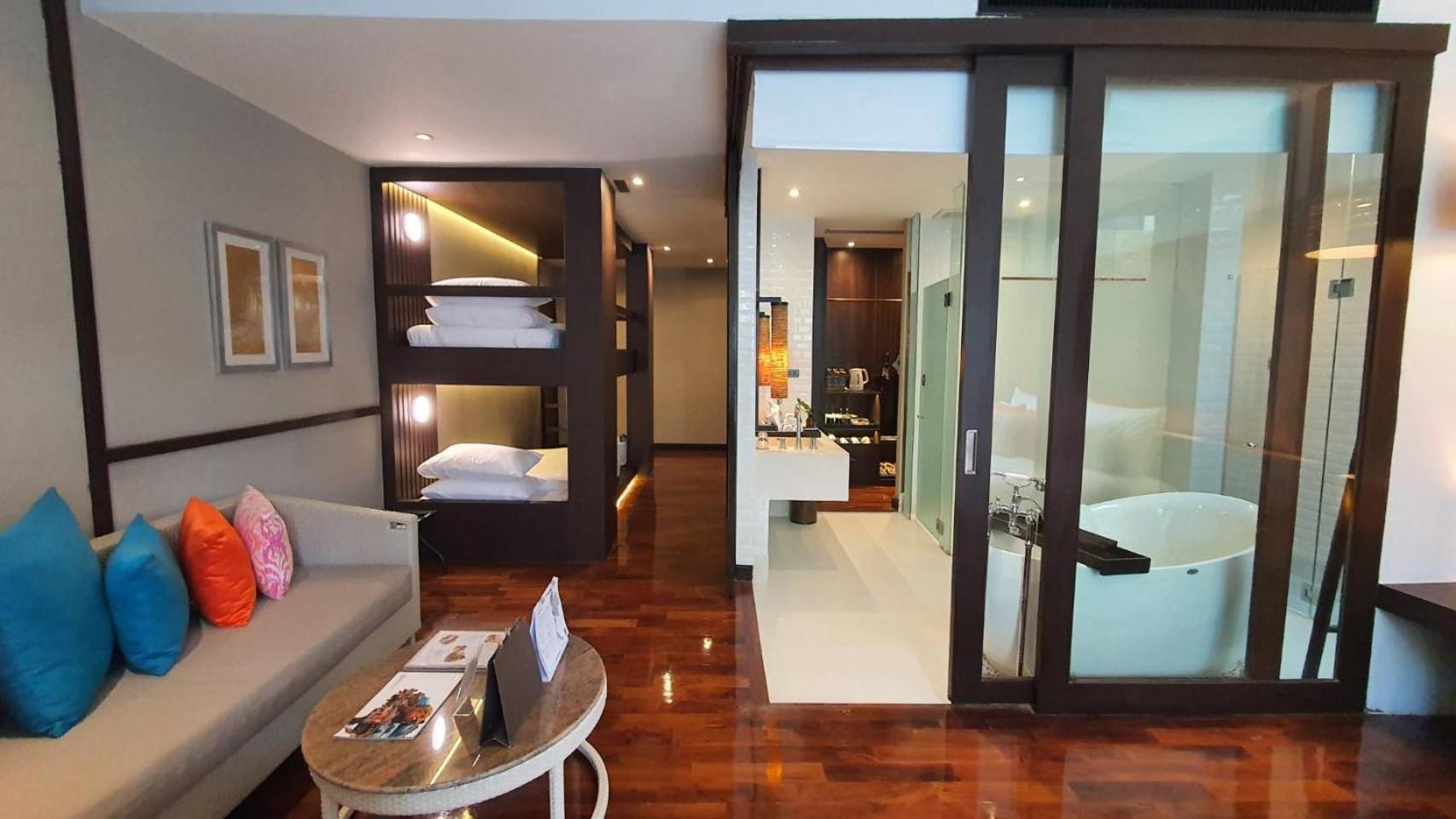 The Rock Hua Hin Beachfront Spa Resort Екстер'єр фото